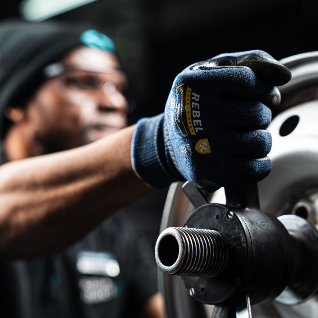 rebel versa wrist length gloves styled tight grip